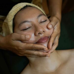 Facial massage at Bali Botanica Ubud